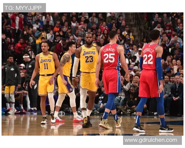 詹姆斯在湖人12年的辉煌历程与传奇时刻回顾